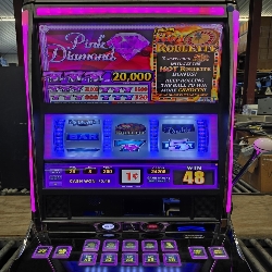 IGT S-3000 Upright Slot Machine, Hot Roulette!