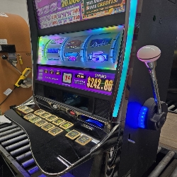 IGT S-3000 Upright Slot Machine, Hot Roulette!