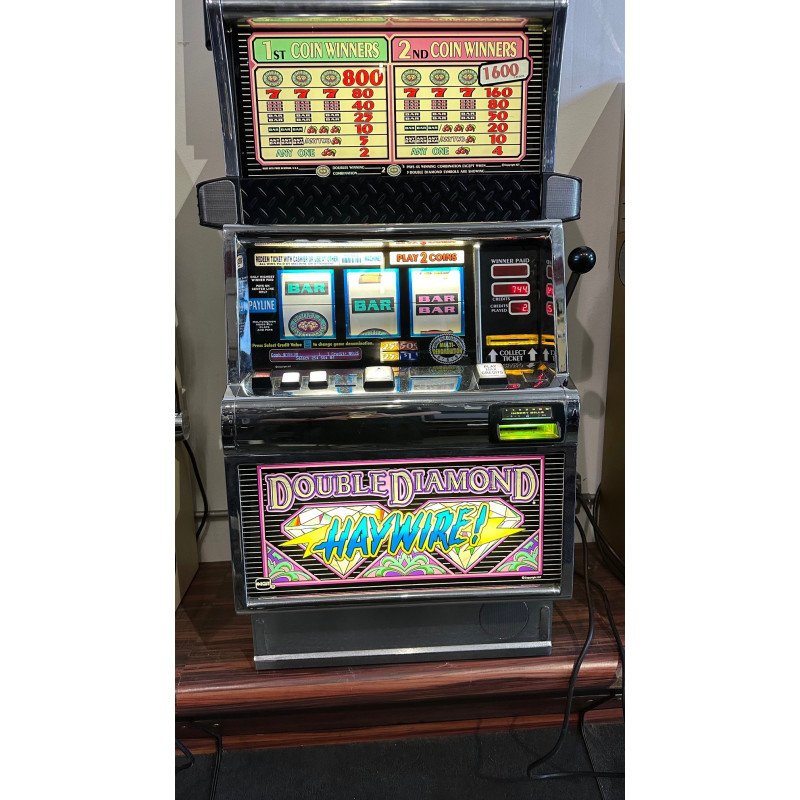 Double Diamond Haywire Slot Machine - Classic Casino Fun