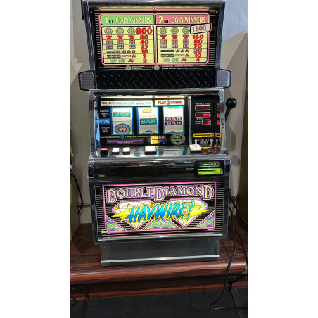 Double Diamond Haywire Slot Machine - Classic Casino Fun