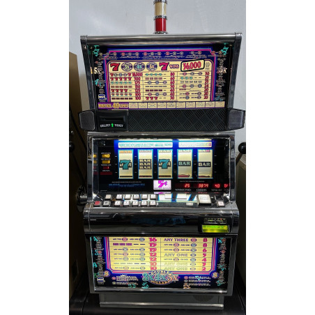 Vintage Slot Machine: 3x 4x 5x Paylines Fun